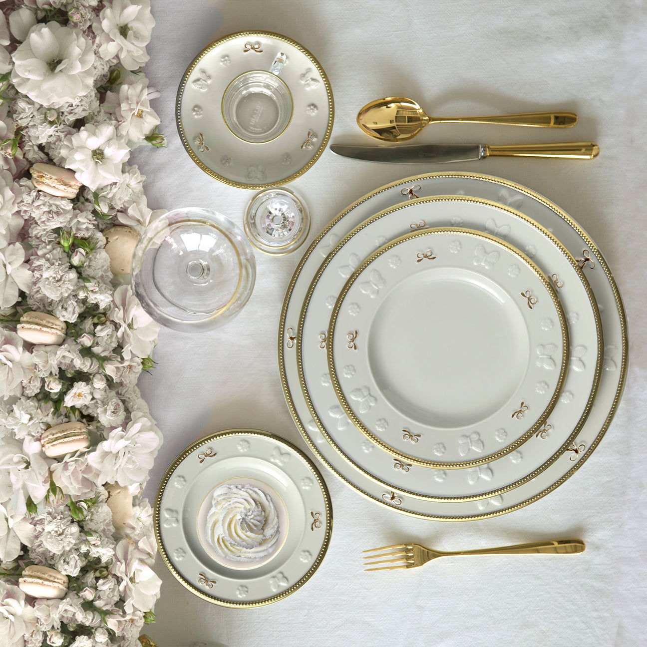 Butterfly Dining Set - White &amp; Gold 