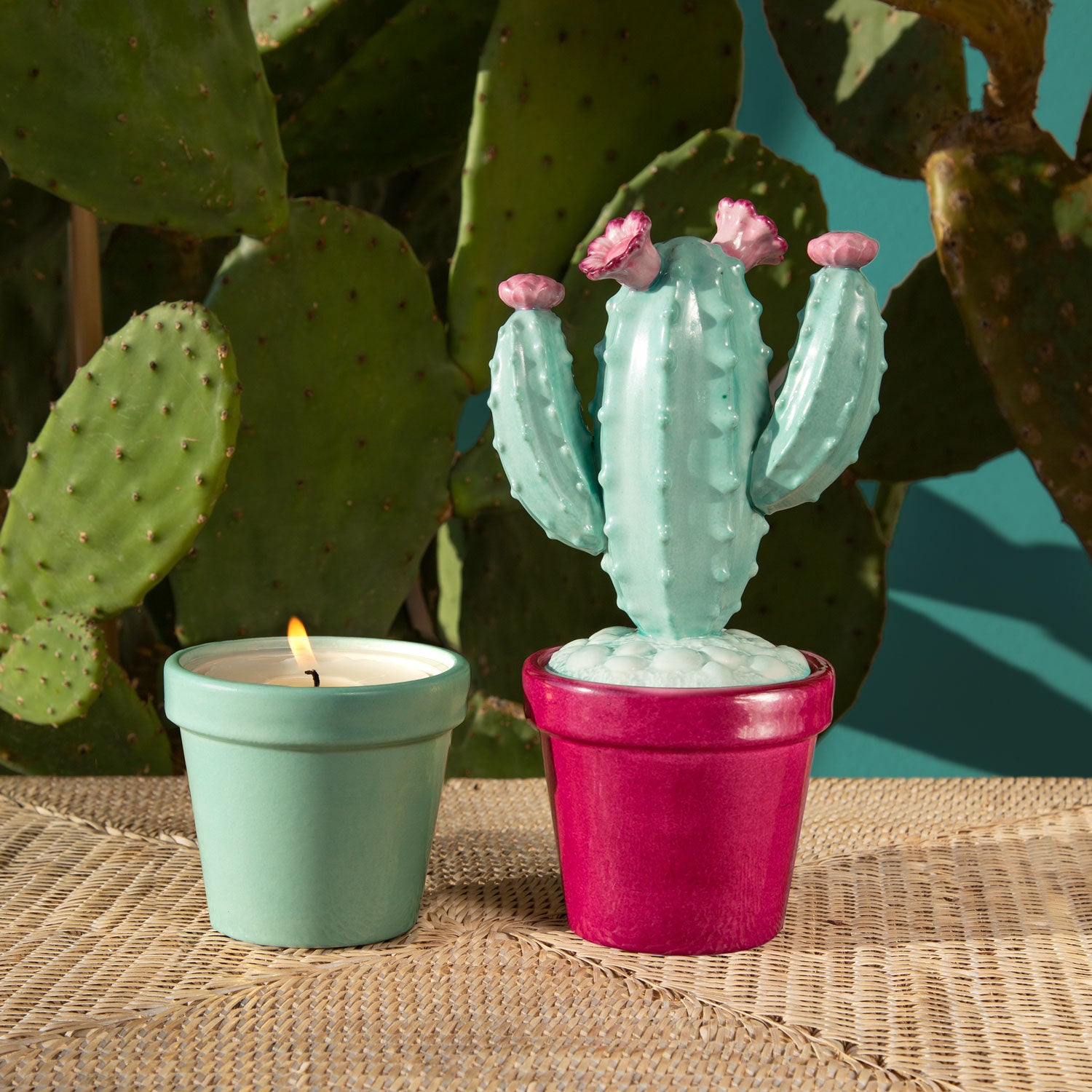 Mexican Cactus Scented Candle - Aquamarine & Fuchsia